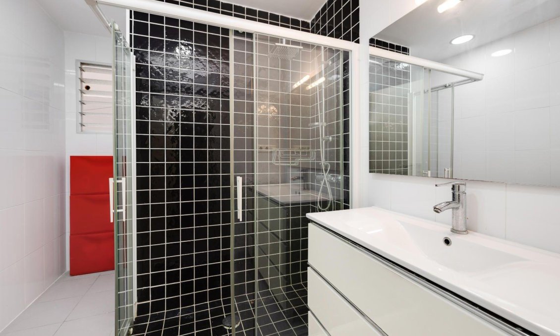 Használt Ingatlanok - Apartman -
Torrevieja - Acequion