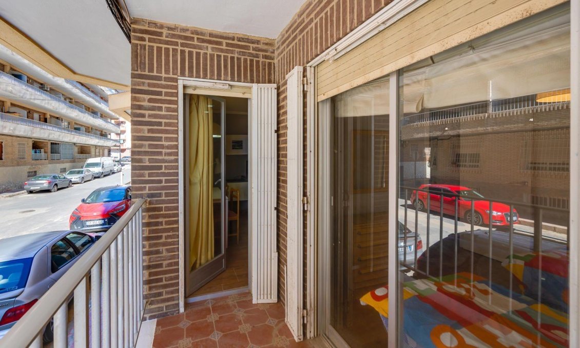 Használt Ingatlanok - Apartman -
Torrevieja - Acequion
