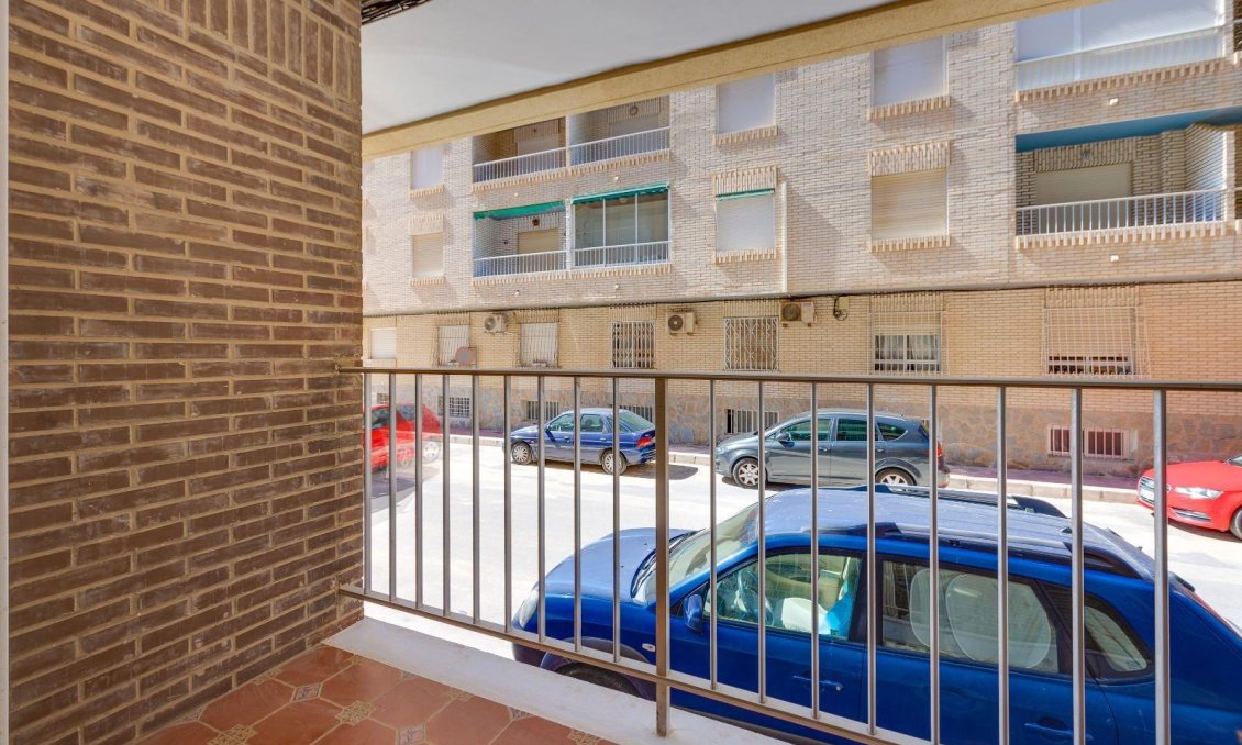 Használt Ingatlanok - Apartman -
Torrevieja - Acequion