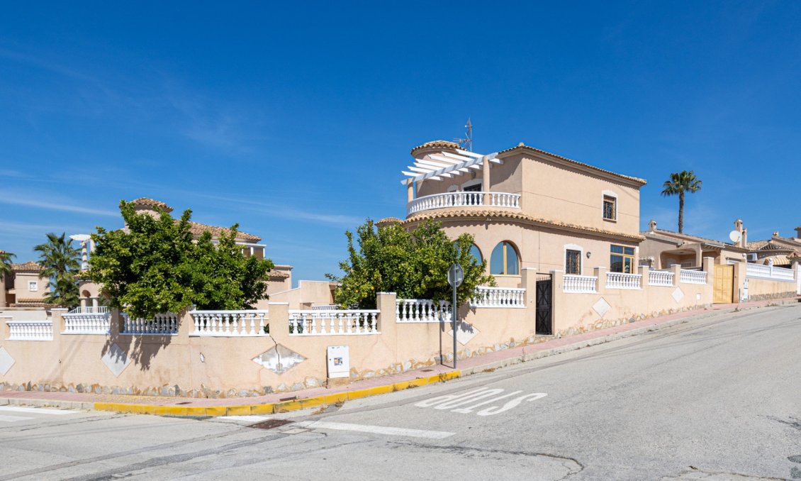 Használt Ingatlanok - Villa -
Benijofar - Costa Blanca
