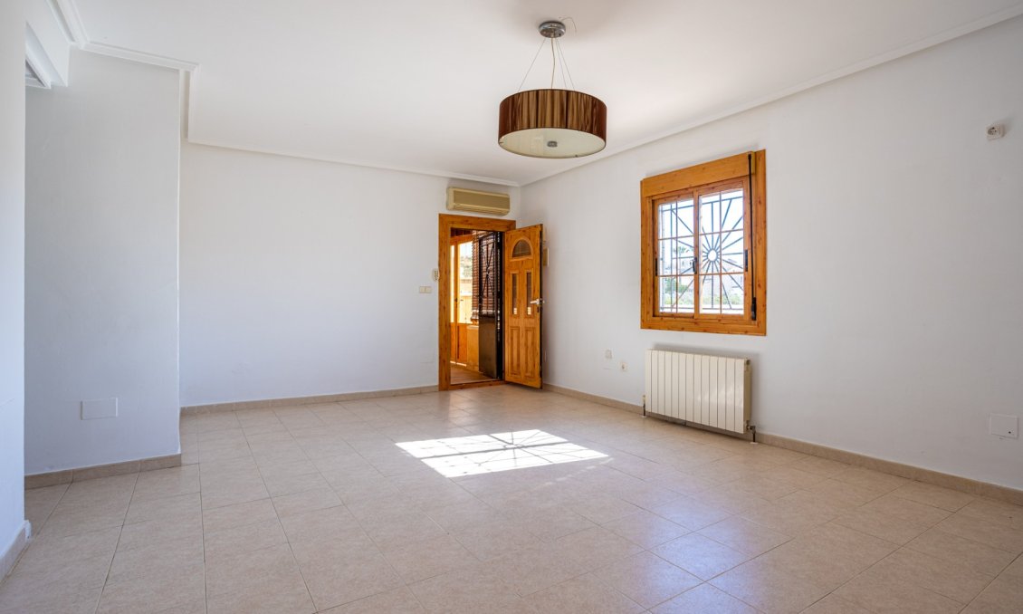 Használt Ingatlanok - Villa -
Benijofar - Costa Blanca