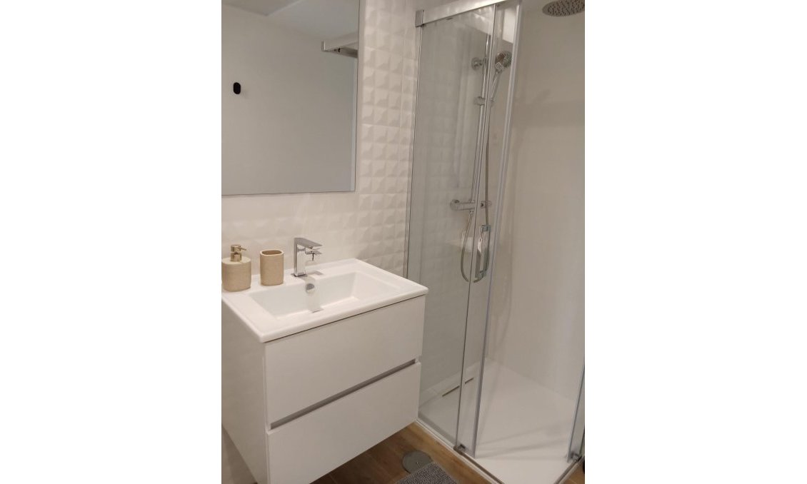 Használt Ingatlanok - Apartman -
Torrevieja - Punta Prima