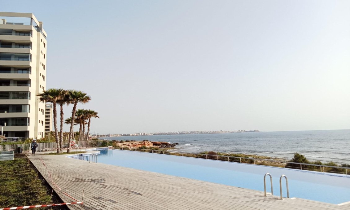 Használt Ingatlanok - Apartman -
Torrevieja - Punta Prima