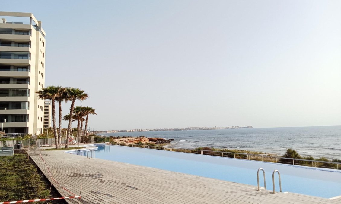 Használt Ingatlanok - Apartman -
Torrevieja - Punta Prima