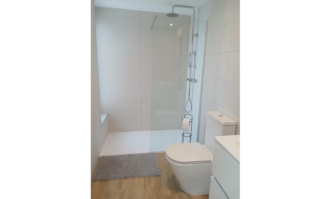 Használt Ingatlanok - Apartman -
Torrevieja - Punta Prima