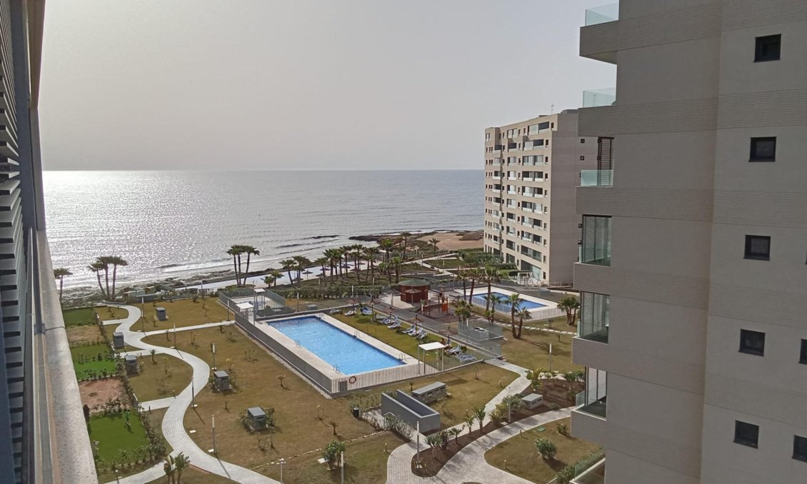 Használt Ingatlanok - Apartman -
Torrevieja - Punta Prima