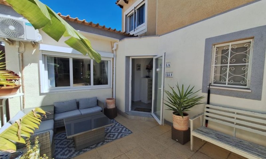 Használt Ingatlanok - Villa -
Orihuela Costa - Costa Blanca