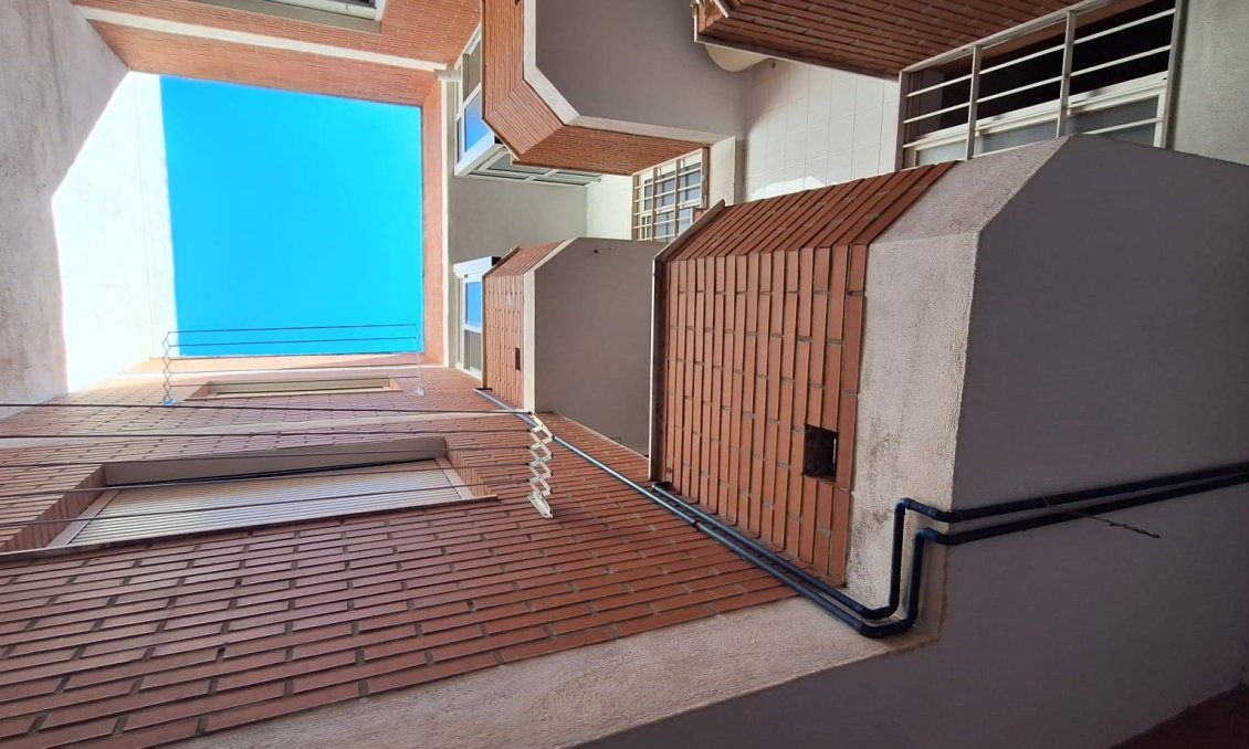 Segunda mano - Apartamento -
Murcia - San Benito-patiño