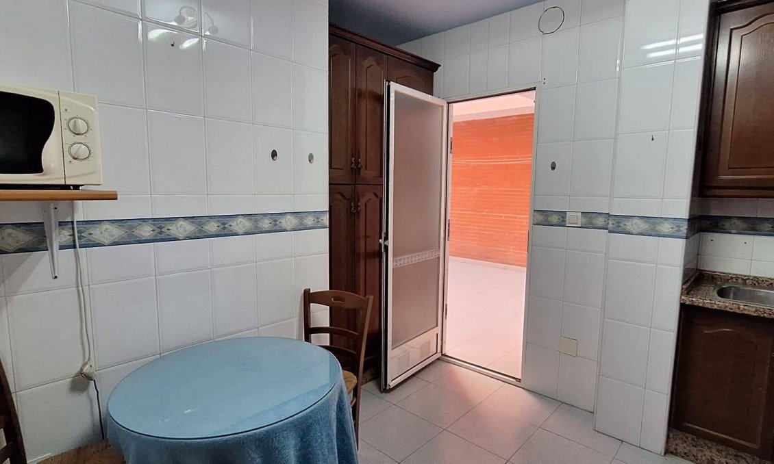 Segunda mano - Apartamento -
Murcia - San Benito-patiño