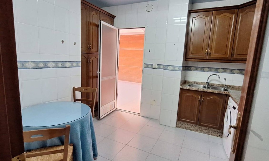 Segunda mano - Apartamento -
Murcia - San Benito-patiño