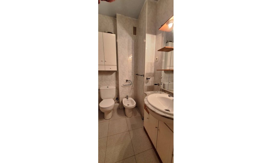 Segunda mano - Apartamento -
Murcia - San Benito-patiño