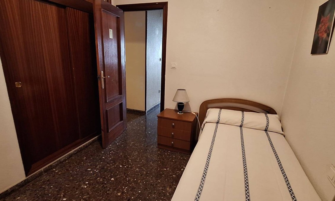 Segunda mano - Apartamento -
Murcia - San Benito-patiño