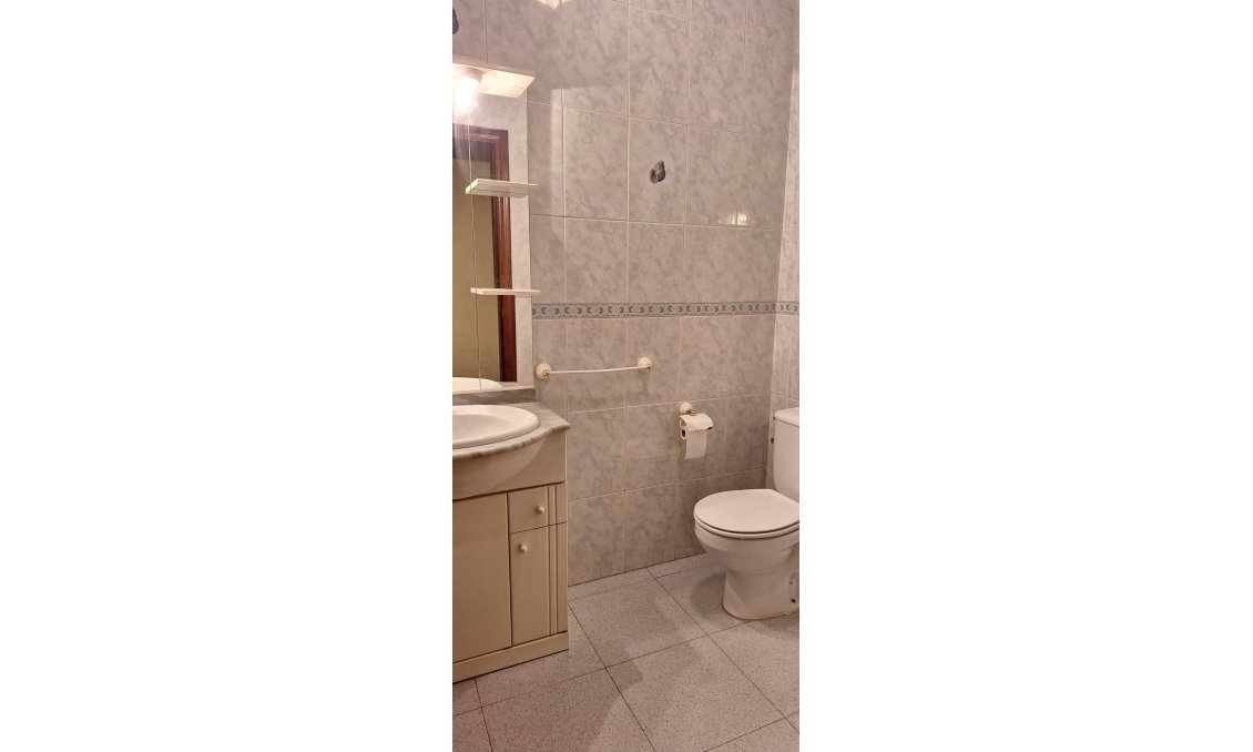 Segunda mano - Apartamento -
Murcia - San Benito-patiño