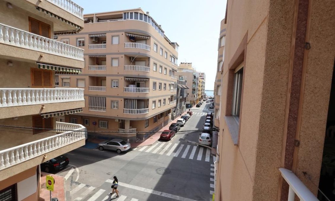 Revânzare - Apartament -
Torrevieja - Costa Blanca