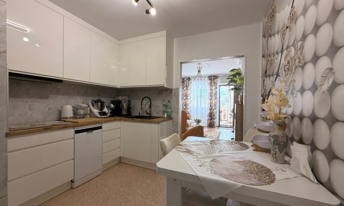 Segunda mano - Apartamento -
Torrevieja - Nueva Torrevieja