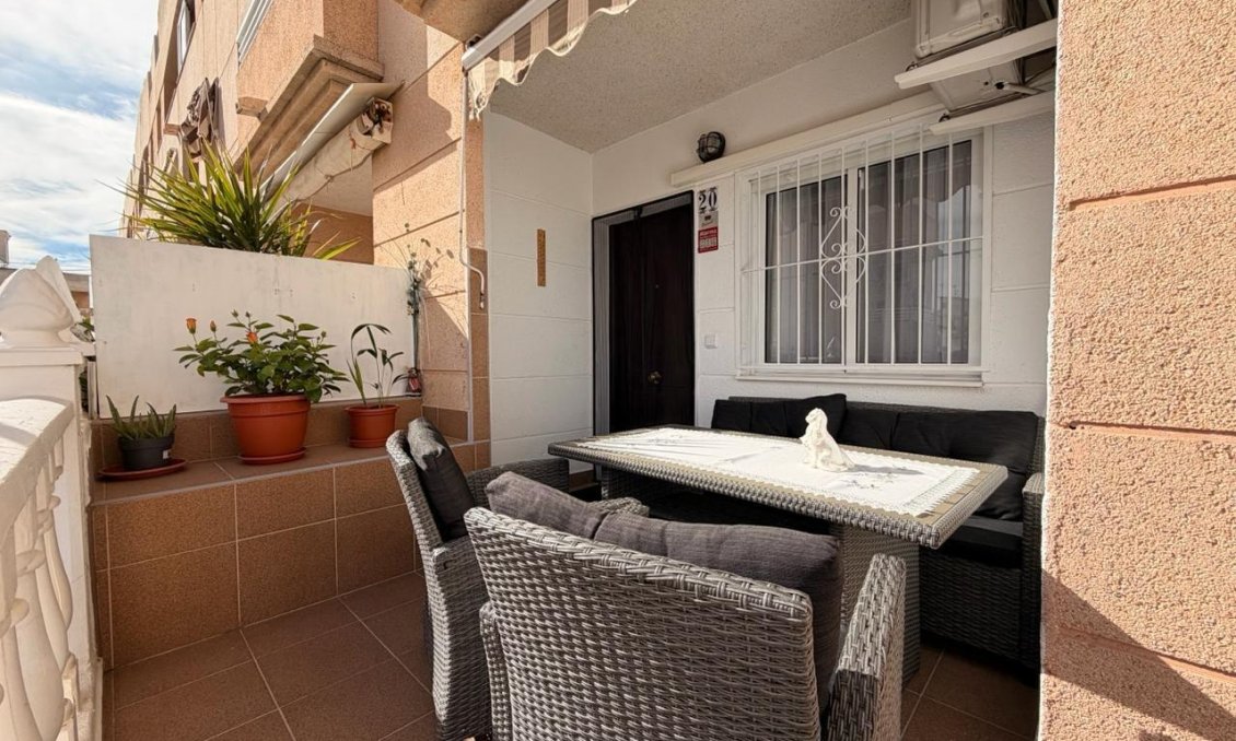 Segunda mano - Apartamento -
Torrevieja - Nueva Torrevieja