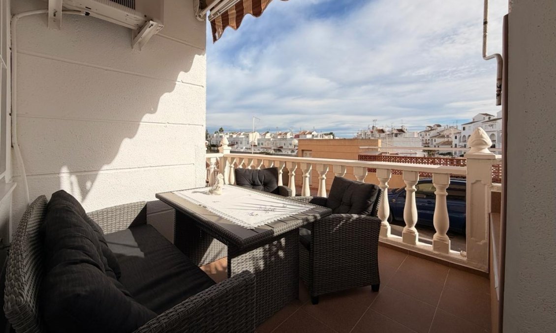 Segunda mano - Apartamento -
Torrevieja - Nueva Torrevieja