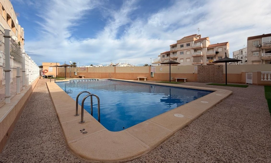Segunda mano - Apartamento -
Torrevieja - Nueva Torrevieja