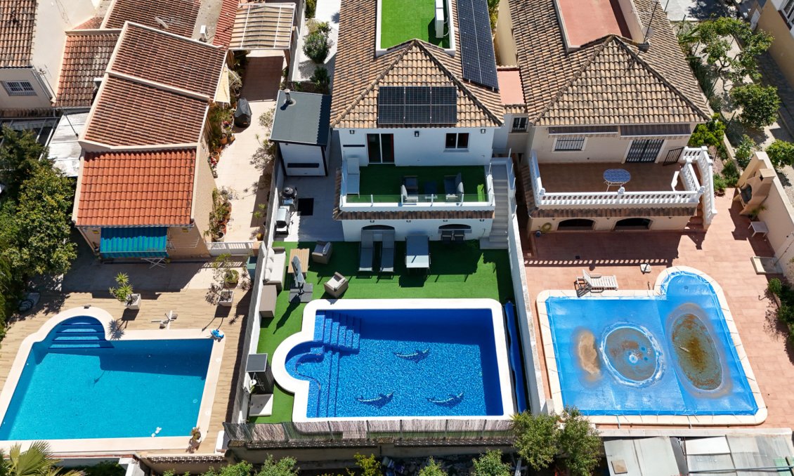 Segunda mano - Villa -
Los Balcones - Costa Blanca