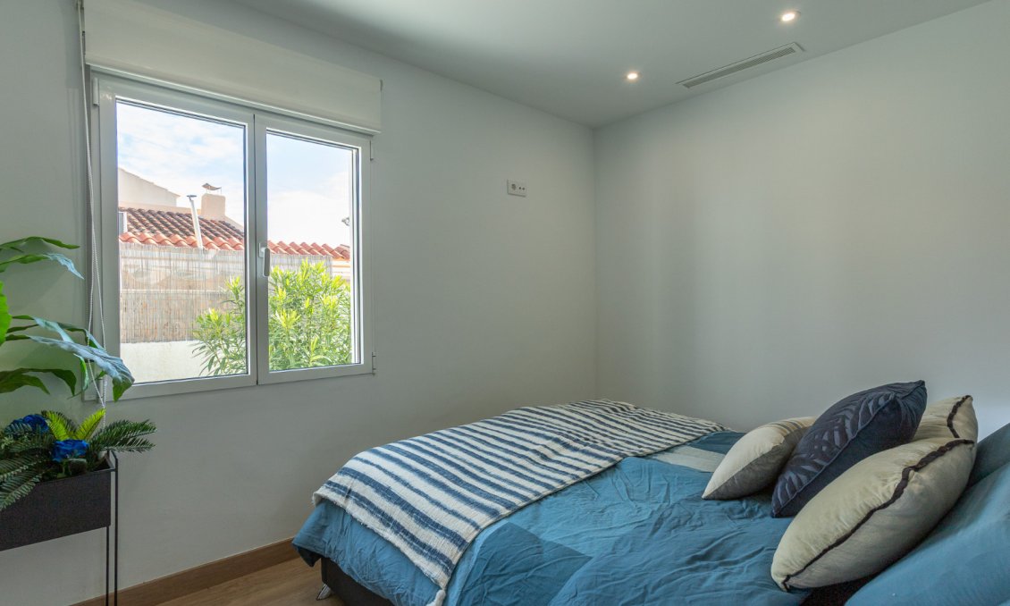 Segunda mano - Villa -
Los Balcones - Costa Blanca