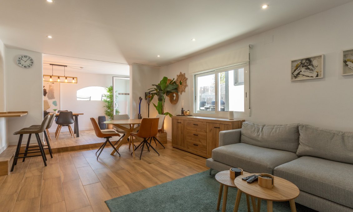 Segunda mano - Villa -
Los Balcones - Costa Blanca