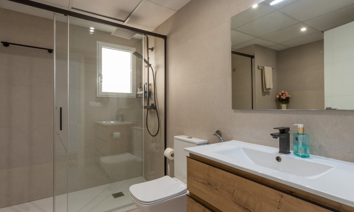 Segunda mano - Villa -
Los Balcones - Costa Blanca