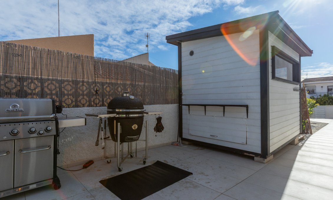 Segunda mano - Villa -
Los Balcones - Costa Blanca