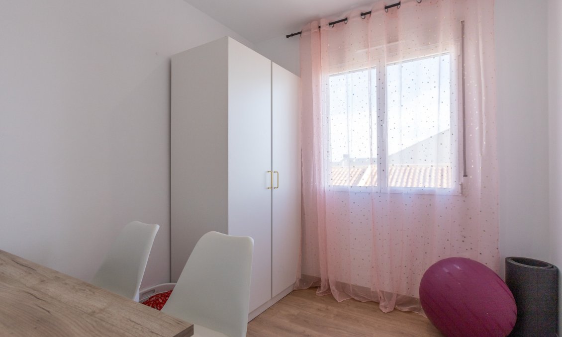 Segunda mano - Villa -
Los Balcones - Costa Blanca