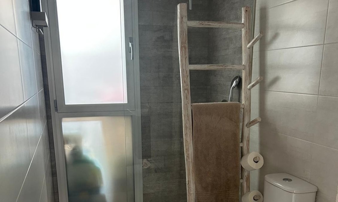 Wiederverkauf - Villa -
Daya Vieja - Costa Blanca