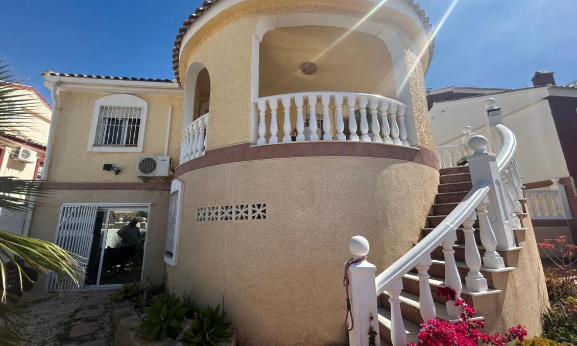 Wiederverkauf - Villa -
Camposol - Sector D