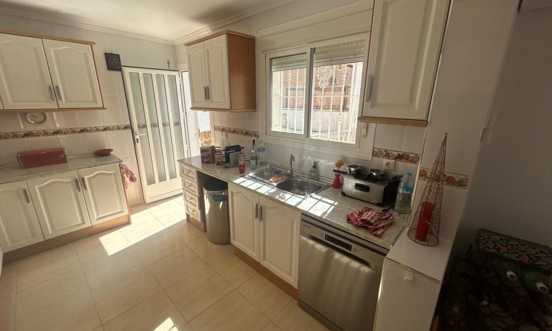 Wiederverkauf - Villa -
Camposol - Sector D