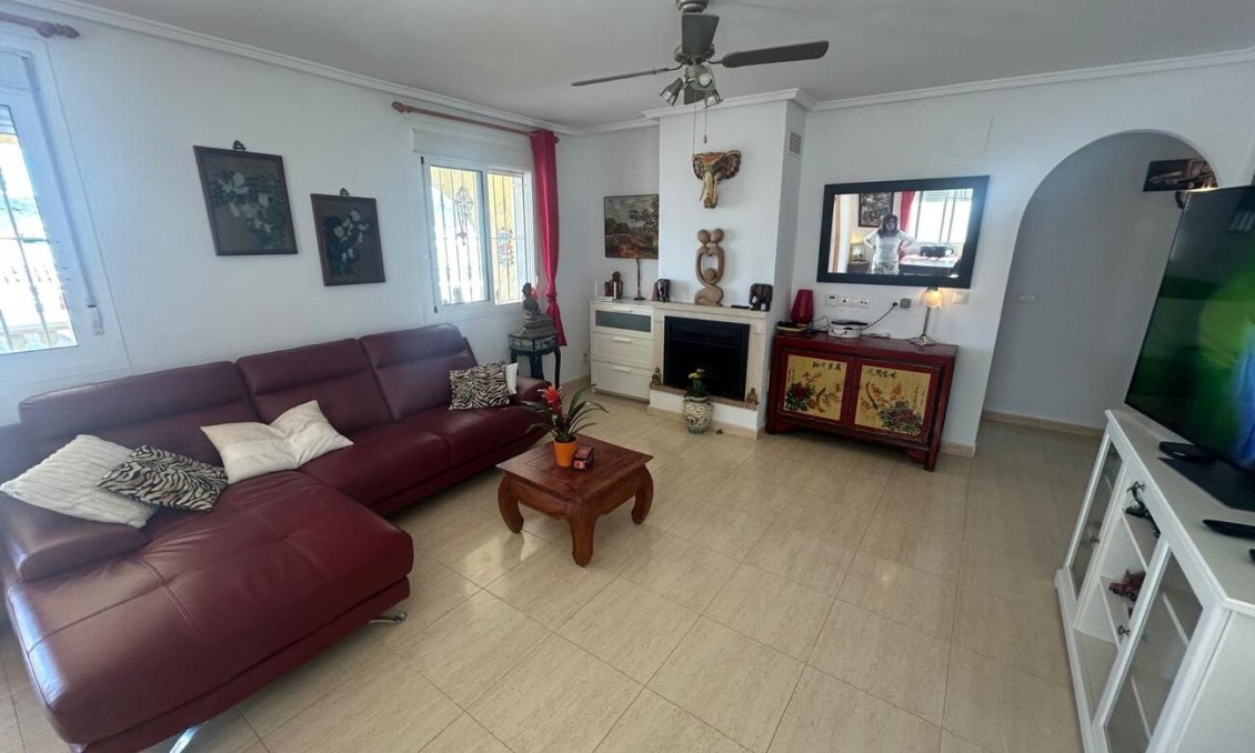 Wiederverkauf - Villa -
Camposol - Sector D