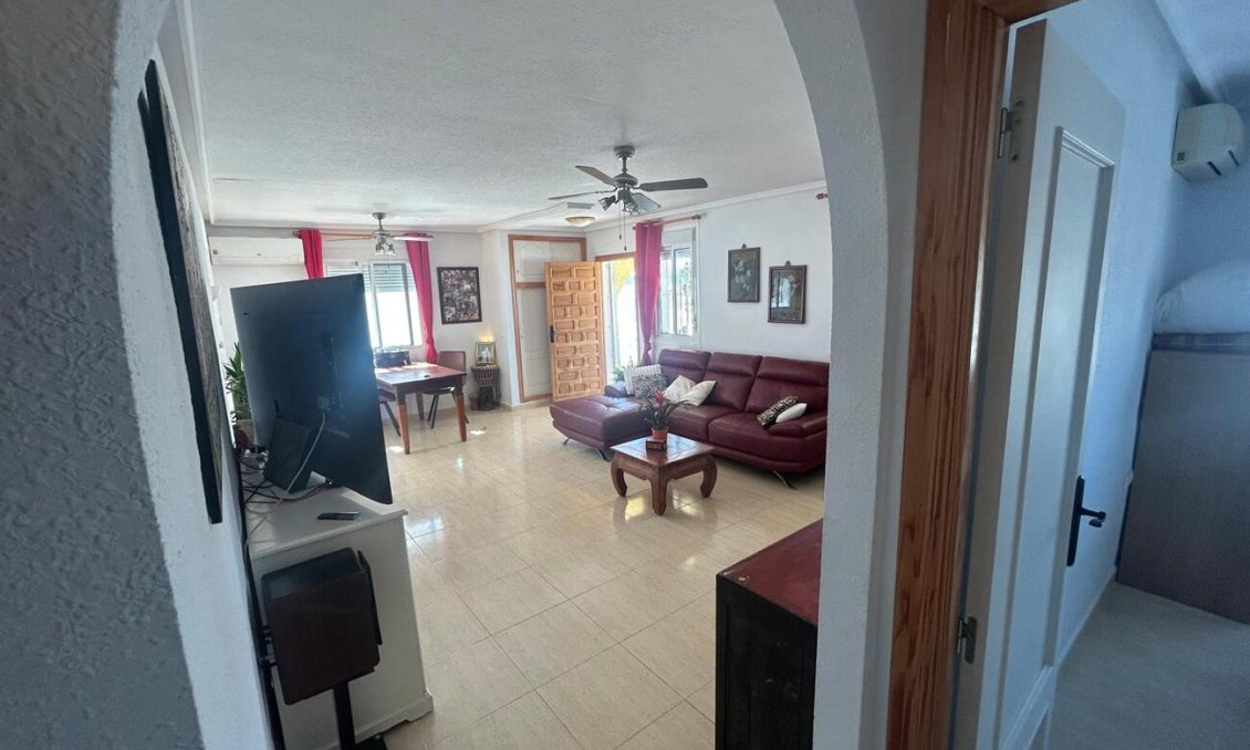 Wiederverkauf - Villa -
Camposol - Sector D