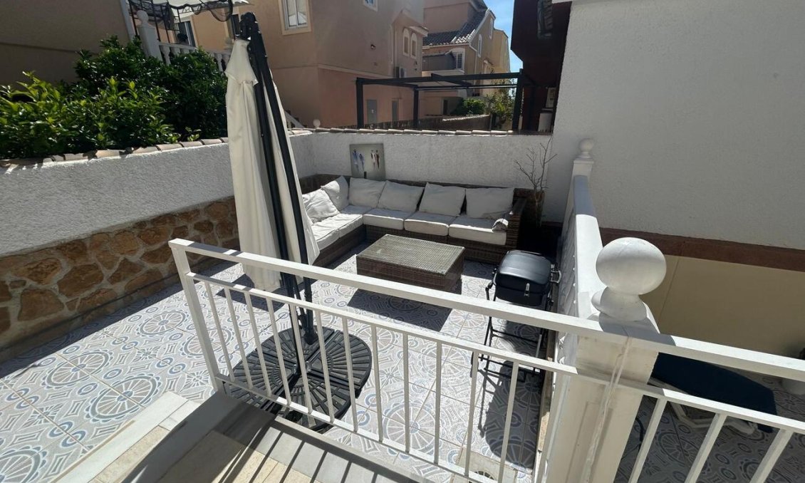 Wiederverkauf - Villa -
Camposol - Sector D