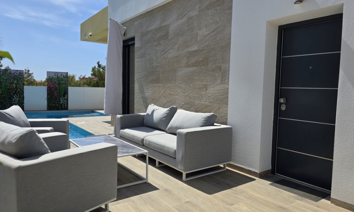 Wiederverkauf - Villa -
Los Montesinos - Costa Blanca