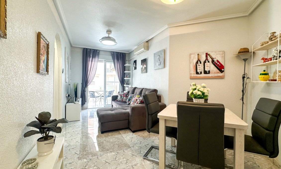 Wiederverkauf - Wohnung -
Torrevieja - Costa Blanca