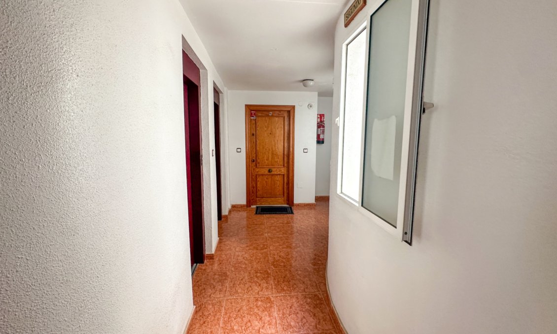Wiederverkauf - Wohnung -
Torrevieja - Costa Blanca