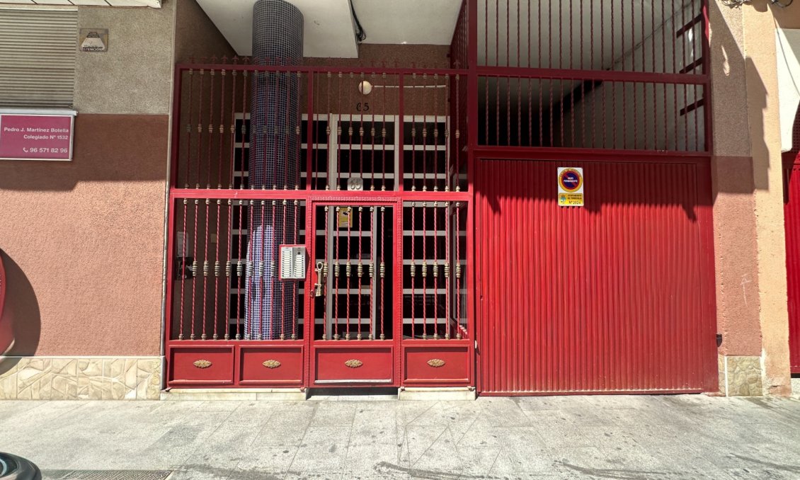 Wiederverkauf - Wohnung -
Torrevieja - Costa Blanca