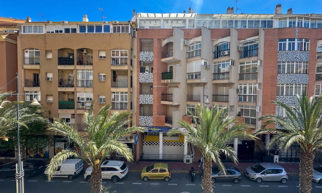 Wiederverkauf - Wohnung -
Torrevieja - Costa Blanca