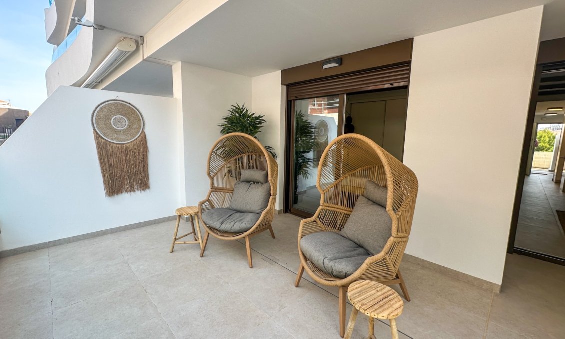 Használt Ingatlanok - Apartman -
Orihuela Costa - Costa Blanca