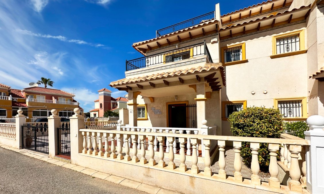 Segunda mano - Town House -
Orihuela Costa - Costa Blanca
