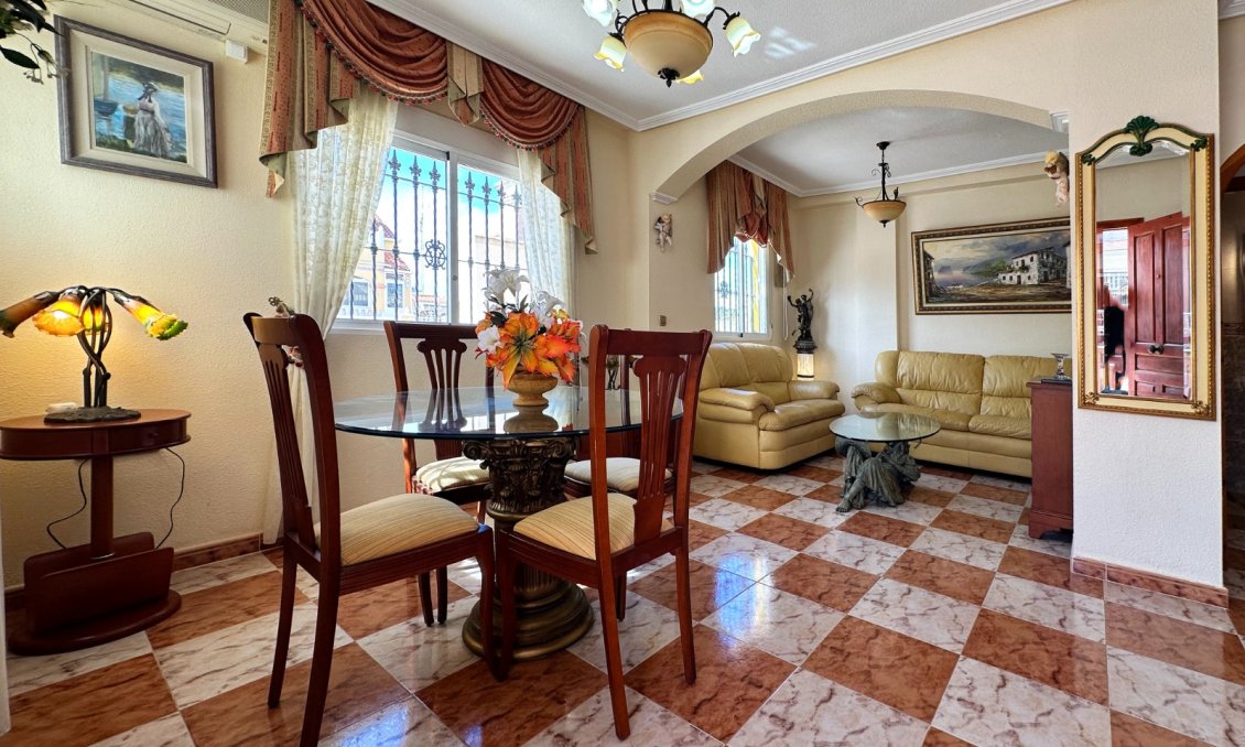 Segunda mano - Town House -
Orihuela Costa - Costa Blanca