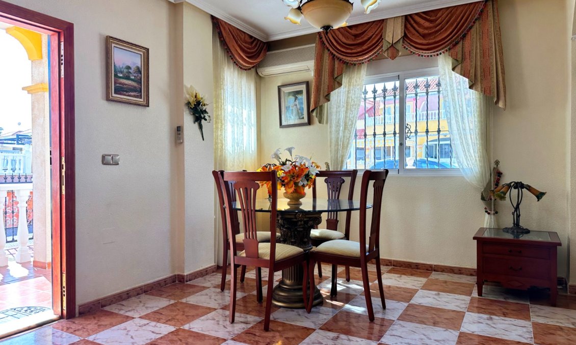 Segunda mano - Town House -
Orihuela Costa - Costa Blanca