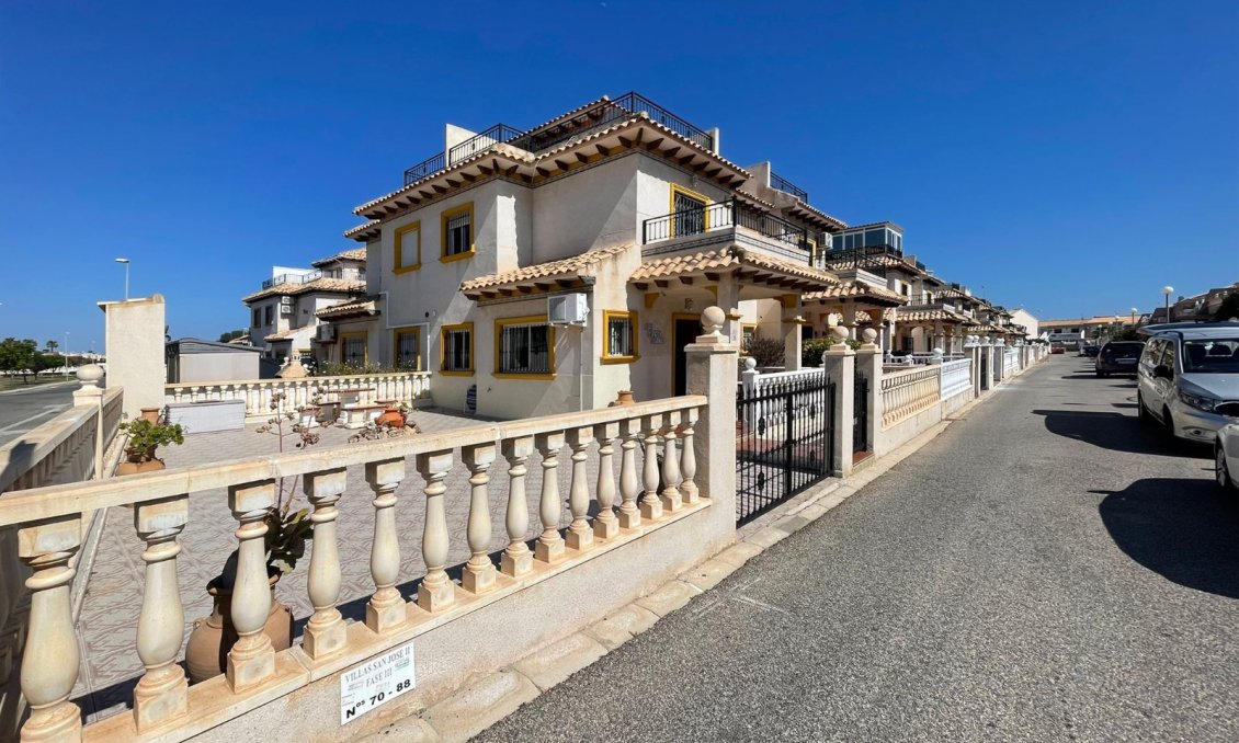 Segunda mano - Town House -
Orihuela Costa - Costa Blanca