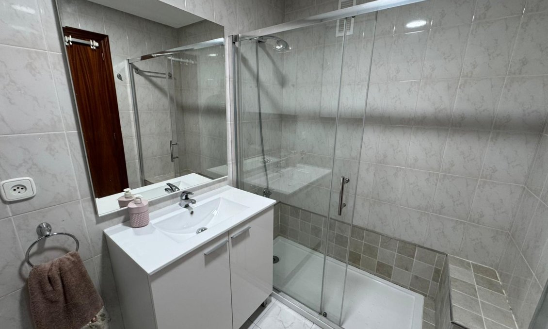 Segunda mano - Apartamento -
San Miguel de Salinas - Inland