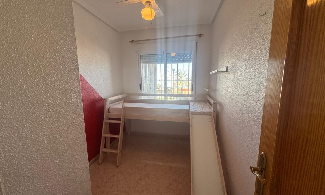 Wiederverkauf - Wohnung -
Torrevieja - Costa Blanca