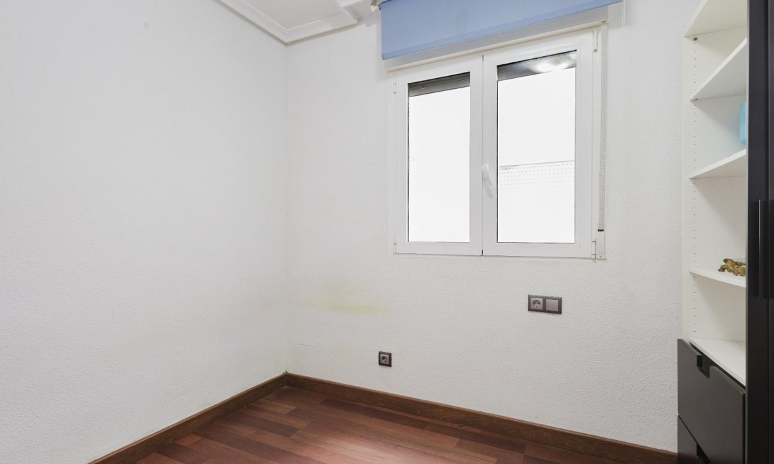 Wiederverkauf - Wohnung -
Torrevieja - Costa Blanca