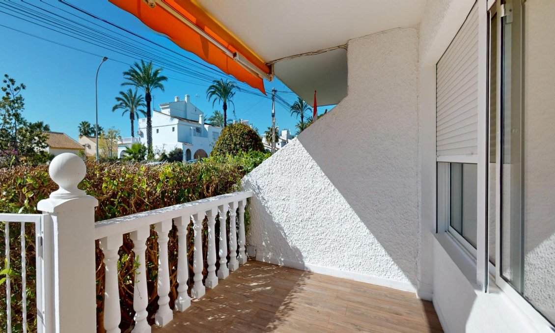 Wiederverkauf - Bungalow -
Orihuela Costa - Costa Blanca