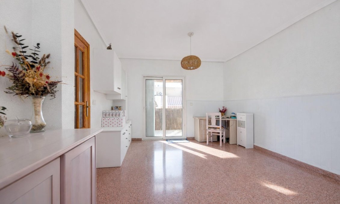 Wiederverkauf - Wohnung -
Torrevieja - Costa Blanca