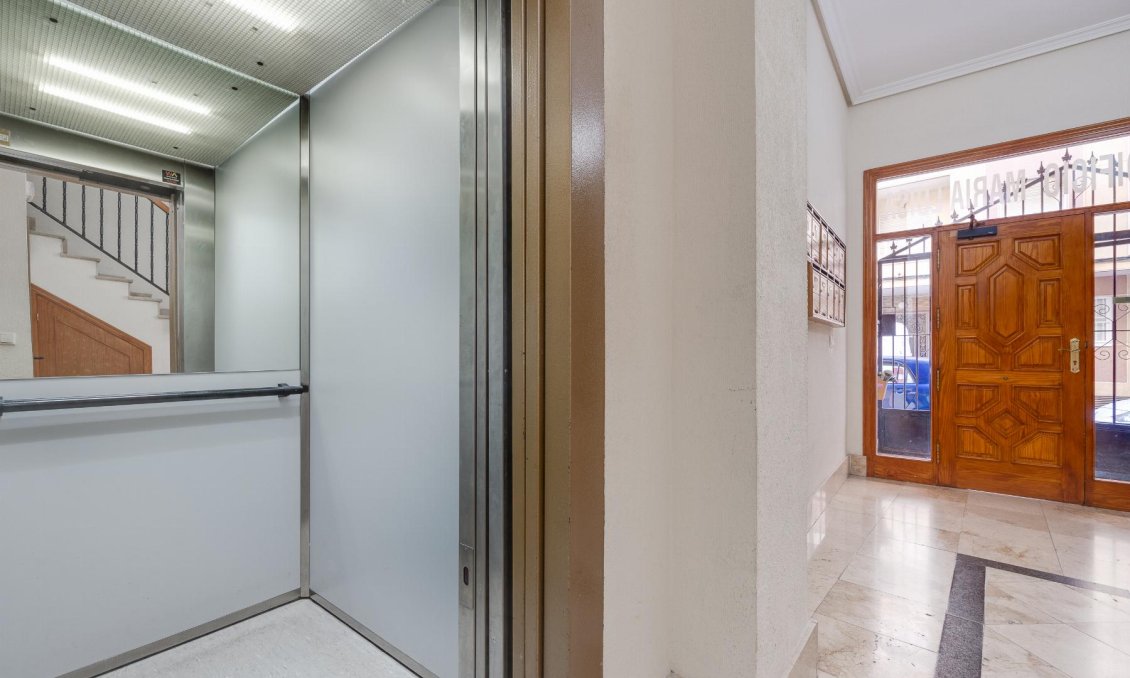 Wiederverkauf - Wohnung -
Torrevieja - Costa Blanca